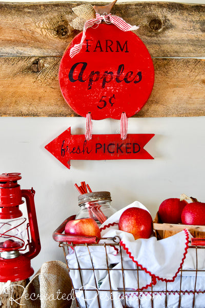 Farm-Fresh Apple Sign